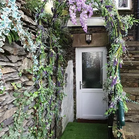 Secret Retreat *