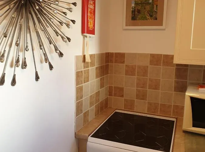 Secret Retreat * 鲍内斯温德米尔